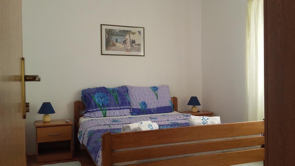 Apartment Gotovina Biograd Na Moru Exterior foto